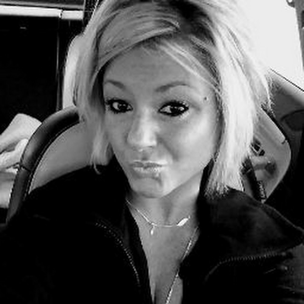 Meet your Posher, Natausha